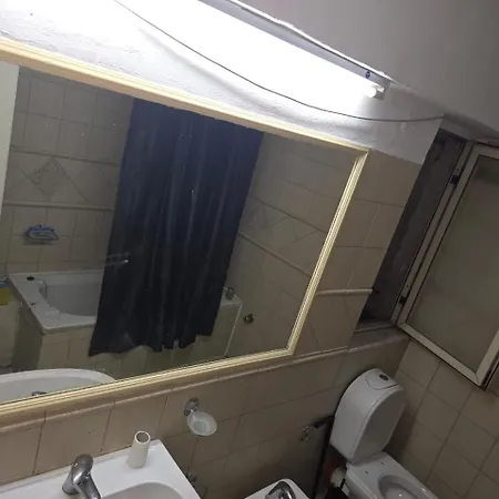 Family Hostel *